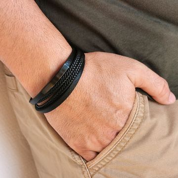 Mehrreihiges Armband aus Leder mit Gravur - 2897